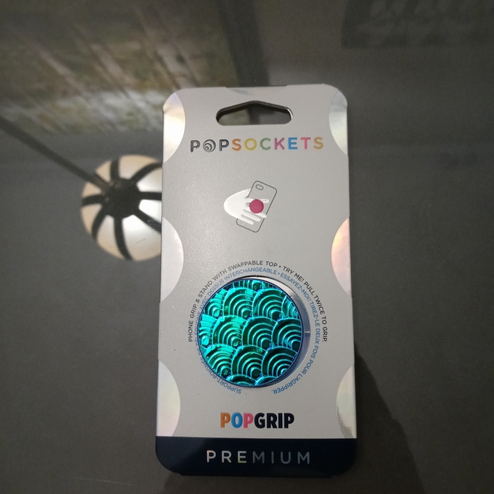 NEW PopSockets -  Iridescent Mermaid Wave